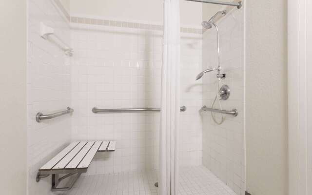 Days Inn by Wyndham Sarasota I-75