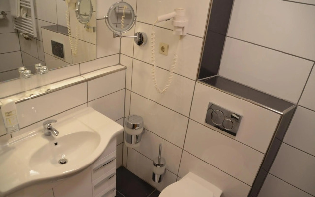 TIPTOP Hotel Hirt