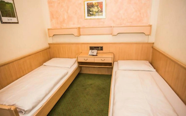 Hotel Hadrigan