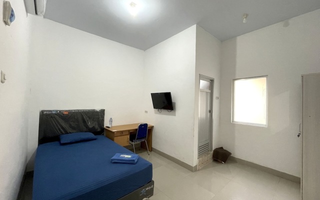 Hotel O Penginapan Musafir Syariah Near Paramount Woman & Childern's Hospital