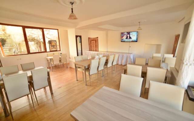 Peri Cave Hotel