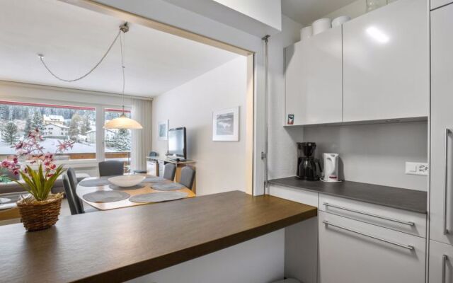 Triangel A Freund/Tryba