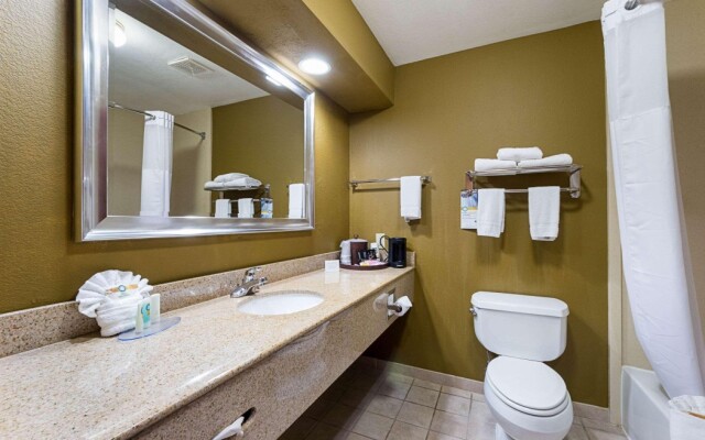 Quality Inn & Suites