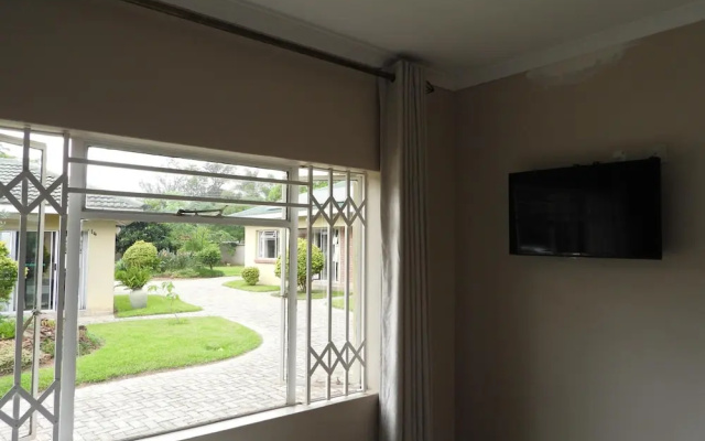 2 Bedroomed Apartment With En-suite and Kitchenette - 2070