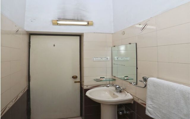 OYO Flagship 16097 Neeranand Regency Bhowanipore