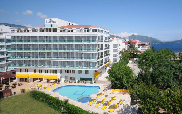 Sun Bay Park Hotel