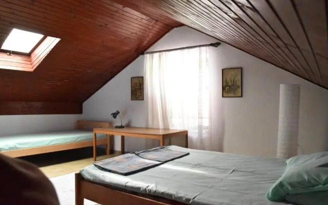 Muki's House- just 50m from the beach