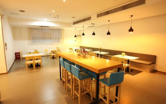 Hanting Hotel Kaili International Trade Shopping Center
