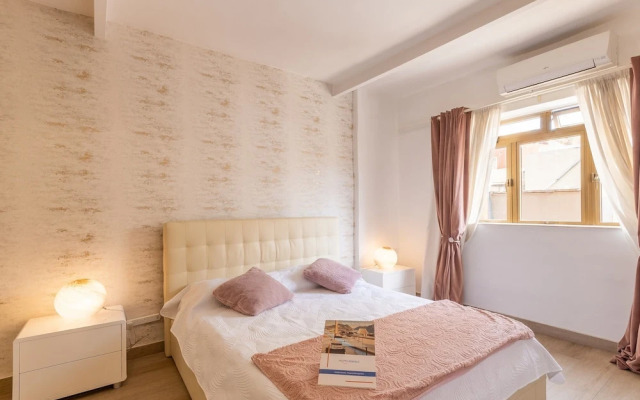 Magnificent Sea View Penthouse Cospicua
