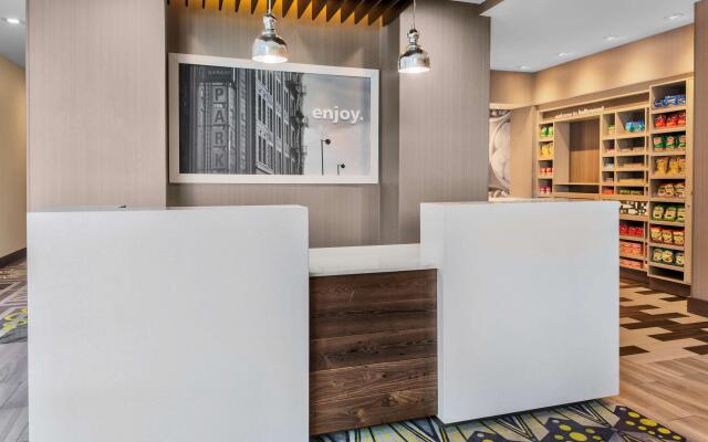 Hampton Inn & Suites Los Angeles/Hollywood