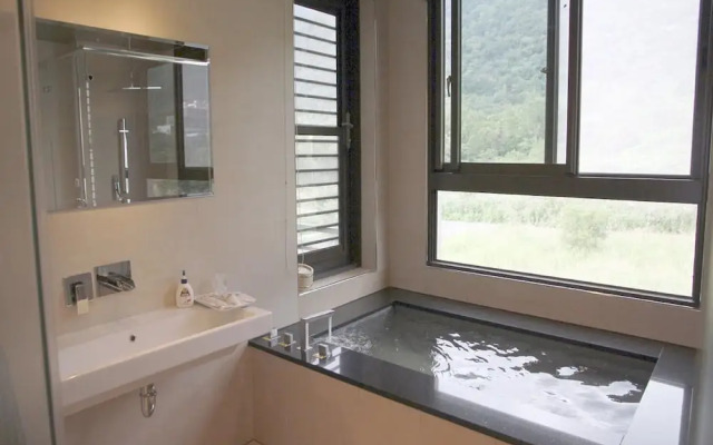 Peace Area Hot Spring Hotel