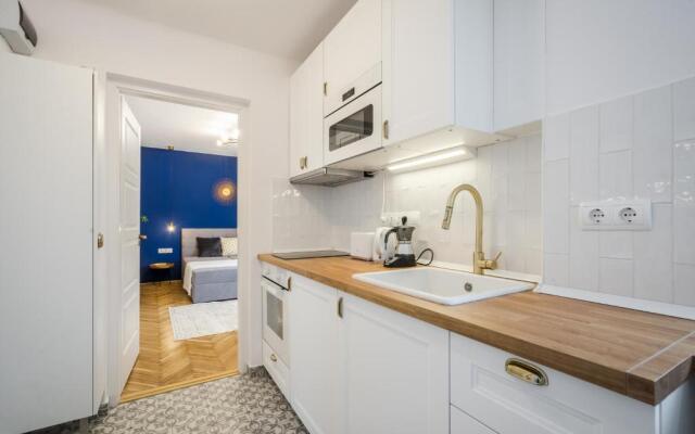 BpR UNIQUE Studio Home with A/C