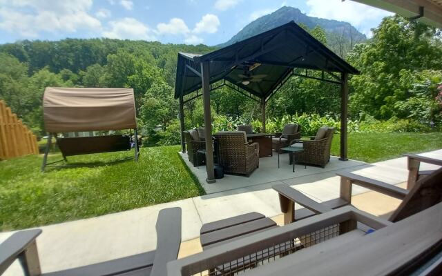 The Carter Lodge On The River