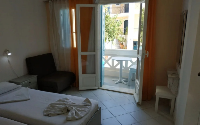 Beach Studio for Upto 3 Persons in Agia Pelagia