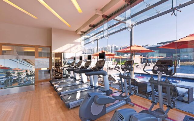 Sheraton Grand Bangalore Hotel at Brigade Gateway