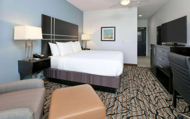 La Quinta Inn & Suites by Wyndham Lubbock Southwest