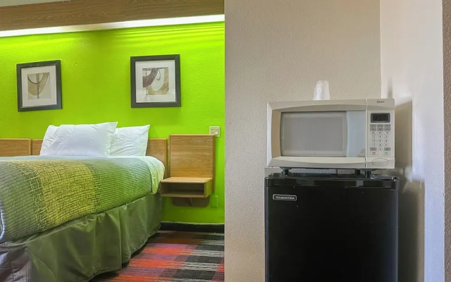 Classic Inn By Townhouse American Way Memphis I 240