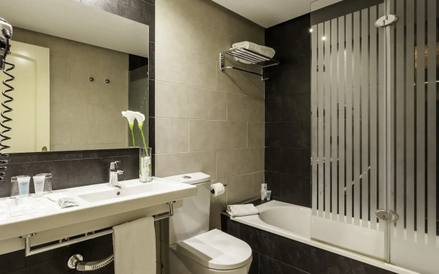 Hotel ILUNION Suites Madrid