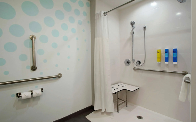 Tru by Hilton Grove City Columbus