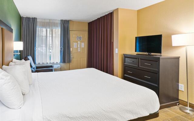 Extended Stay America Suites Washington DC Falls Church