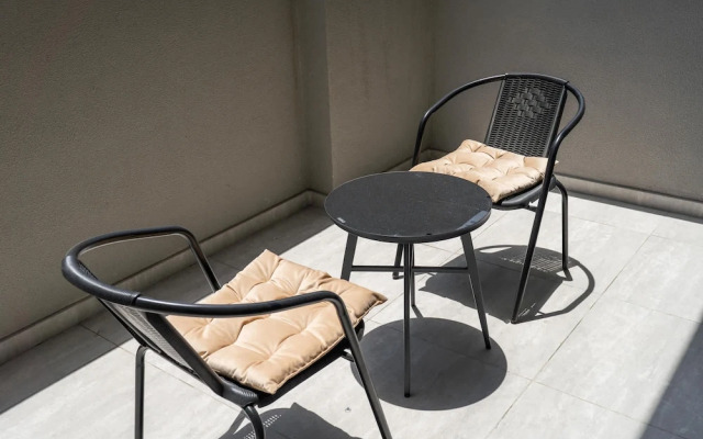 Spectacular Getaway in This Studio in The Autograph