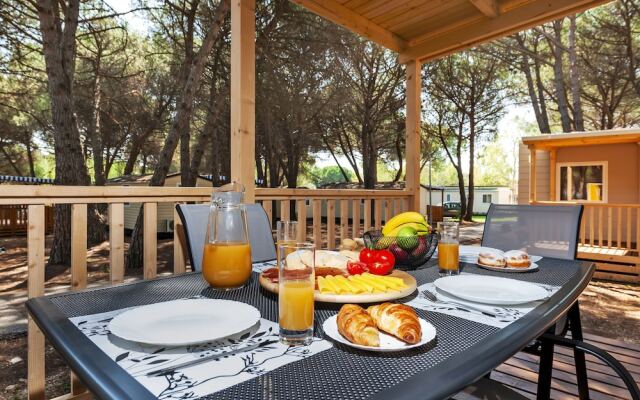 Mobile Homes Adriatic Camping Bi Village