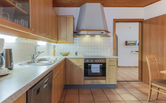 Urban Apartment in Itter near Edelweiss Communal Pool & Ski Lift