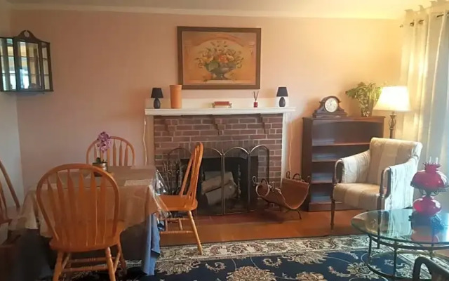 Natalie House - Boston