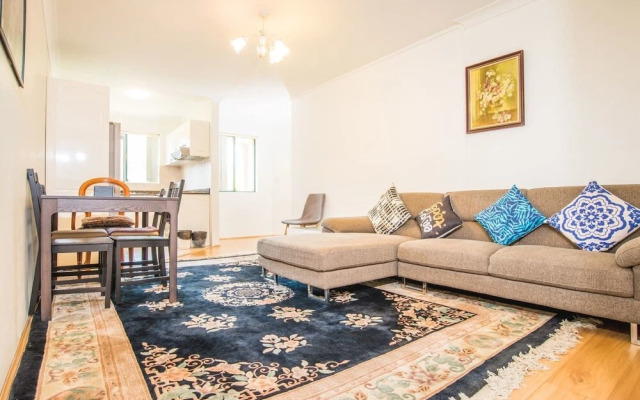 Spacious & Cozy Apartment In Heart Of Redfern