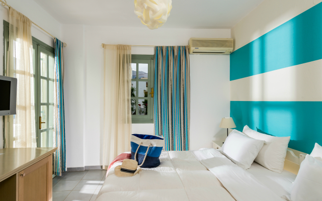 Angela Studios & Apartments