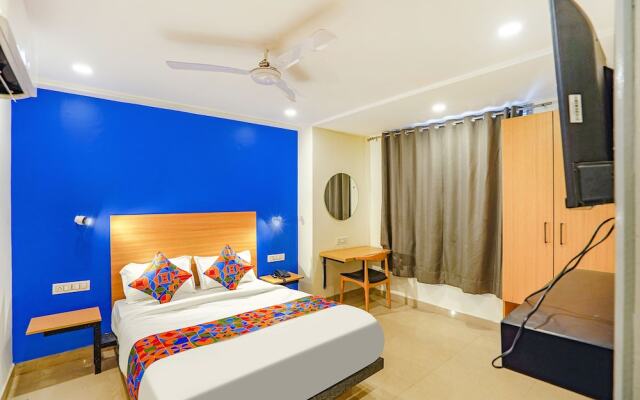 Fabhotel Moon