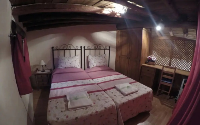 House - 2 Bedrooms with Pool - 107910