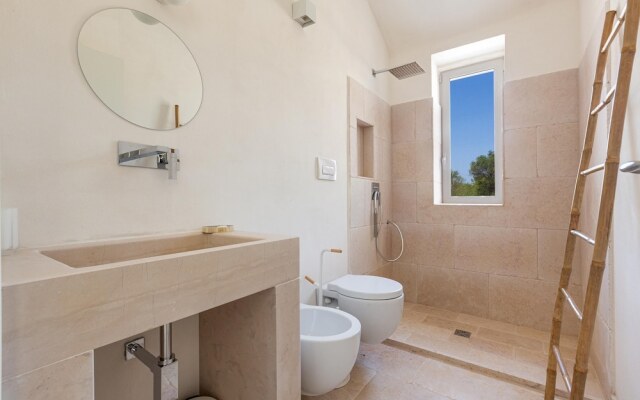 2499 Trulli La Meringa by Perle di Puglia