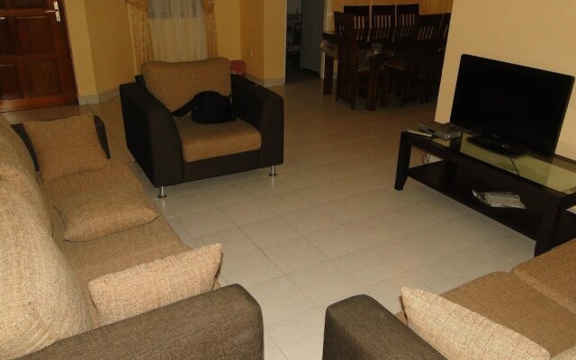 Brama Servizez - Station Court