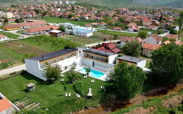 Hotel Gracanica