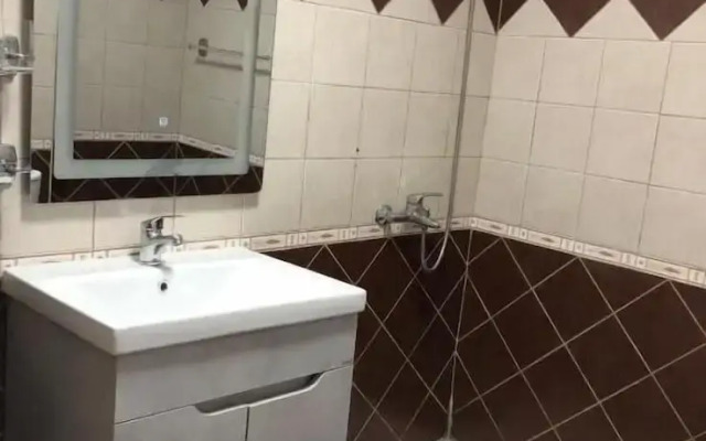 Tirent Apartment - Comfortable 1-Bedroom Stay in Fresku