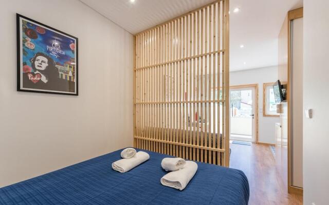 733 Costa Cabral Metro Residence