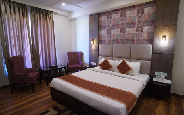 Hotel Idhayan Palace