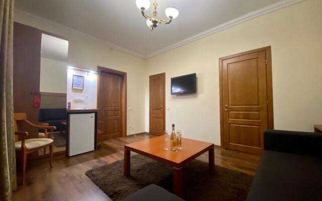 Boomerang Business Hotel