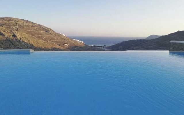 Mykonian Leisure Villas & Suites