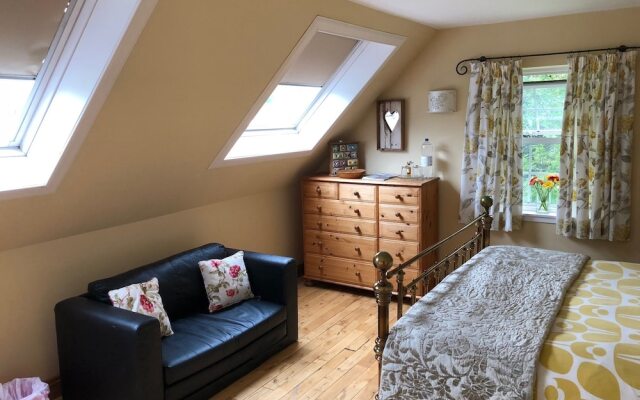 The Coach House B&B and Apartment