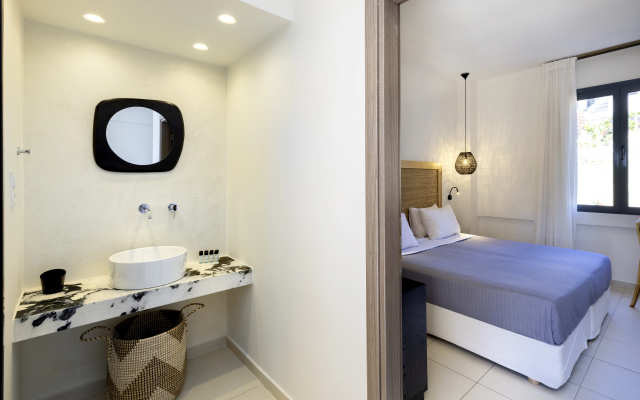 La Stella Suites