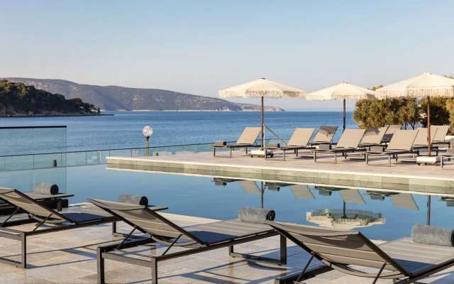 The Isolano, Cres, Autograph Collection