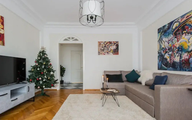 Апартаменты GM, ул. Большая Дмитровка, 21/7