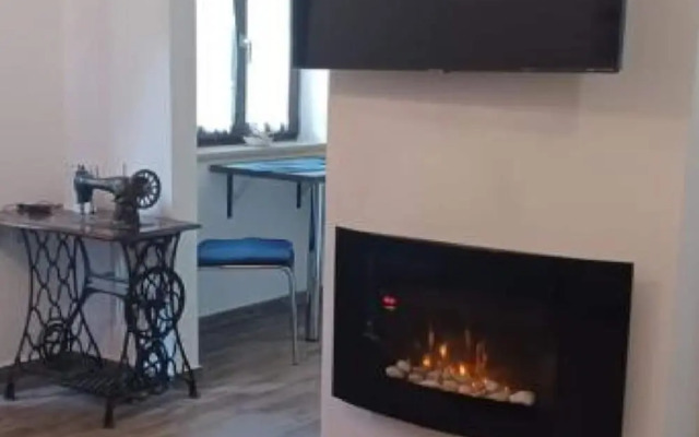 Apartment RR - One Bedroom Apartment With Balcony