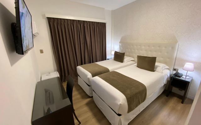 Alvear Hotel