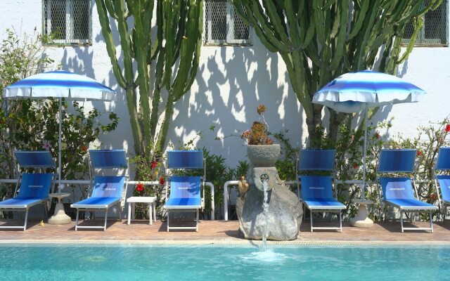 Room in B&B - Ischia-forio Above the Poseidon Gardens, 3 People N5472