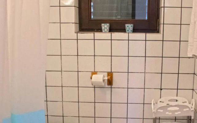 Three-Bedroom Apartment Jadranovo with an Outdoor Swimming Pool 08