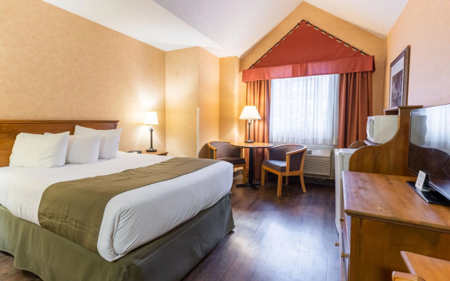 Canmore Inn & Suites