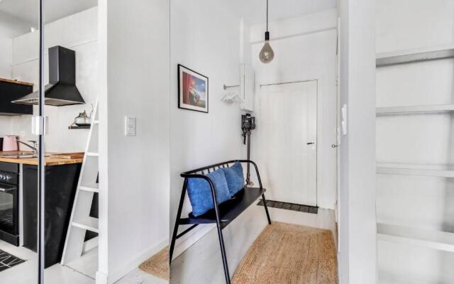 WeHost Bright Studio for 6 Kallio Travellers